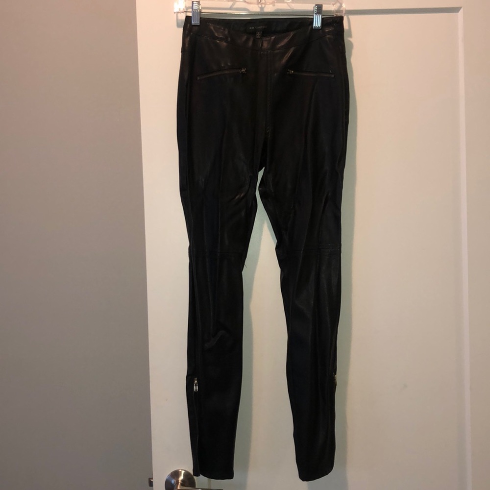 BLACK LEATHER PANTS